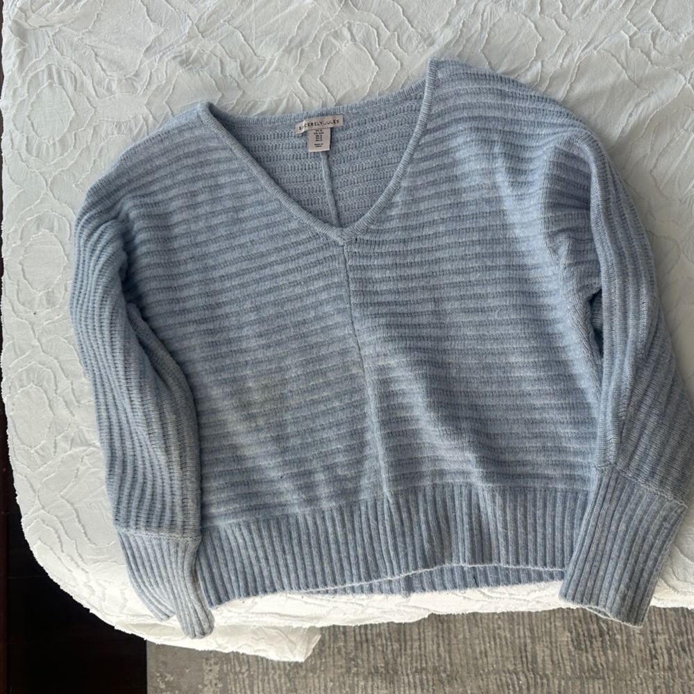 V-Neck Sweater in Soft Blue